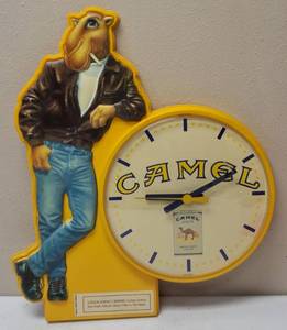 lot 67 image: Joe Cool Vintage Clock - Battery Operated (AA Batteries)
