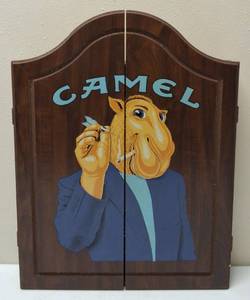 lot 68 image: Joe Cool Vintage Dart Board - Includes 2 Sets of Darts