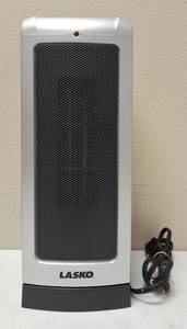 lot 74 image: Lasko Electronic Ceramic Heater - 1500 Watts