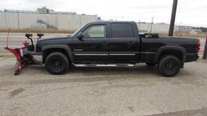 2003 Chevrolet 1500 HD 4x4 With 8 6 Hiniker V-Plow