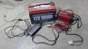 12V Dakota Lithium Battery With (2) 36V Chargers and Quick Disconnect