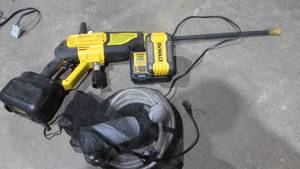 Dewalt Power Washer Unit With Charger and Battery