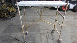 4 Portable Scaffoldiing