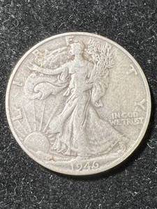 1946-D US WALKING LIBERTY HALF DOLLAR