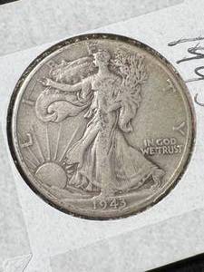 1943 US WALKING LIBERTY HALF DOLLAR