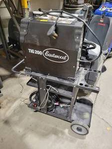 lot 26 image: Eastwood 200 TIG Metal Welder (522886)