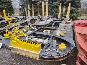 lot 11 image: Chassis Liner Truckn Revolution Mo...