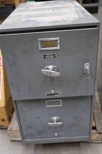 FIRE INSULATED 2 DRAWER LOCKING FILE CABINENT