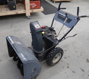 YARD MACHINE SNOW BLOWER