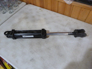 Prince Hydraulic Tie-Rid Cylinder