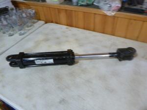 Prince Hydraulic Tie-Rid Cylinder
