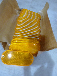 25 Amber Reflectors