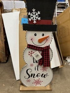 Snowman Christmas Yard Art lighted see pictures