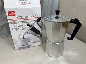 lot 28 image: New 9 Cup Espresso Coffee Maker
