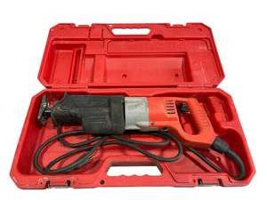 lot 4 image: Used Milwaukee 10 Amp Heavy Duty Sawzall (6519-22) 1 - 18 Stroke in Good Working Condition ($120 Retail Price)