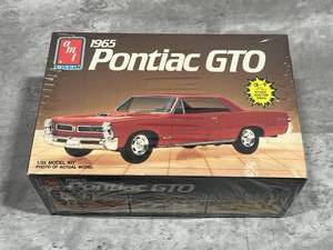 lot 7 image: NOS Vintage AMT 125 1965 Pontiac GTO Hardtop Model Kit Factory Sealed