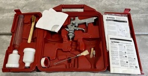 lot 27 image: Clean HUSKY HVLP Gravity Feed Spray Gun Kit (HDS580) in Nice Condition - Missing some components