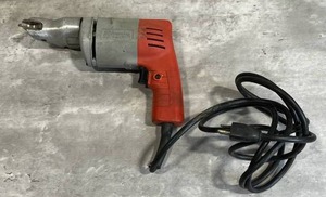 lot 38 image: Used Milwaukee Heavy Duty 18 Ga. Shear in Working Condition