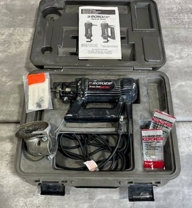 lot 65 image: ROTOZIP SCS01 Spiral Saw with Zip Mate, Bits, and Carrying Case in Good Working Condition