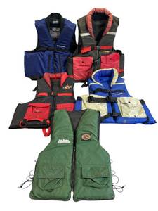 lot 66 image: Used Stearns Adult XL Life Jacket Lot