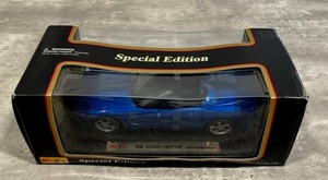 lot 92 image: 118 Scale Maisto Special Edition 1998 Chevrolet Corvette Convertible - Open Box with Some Box wear