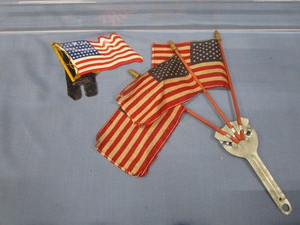 Vintage American Flag Items