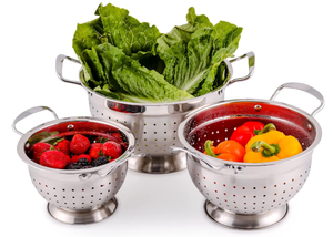 lot 121 image: OVENTE Premium Stainless Steel Colander Set of 3 Deep Kitchen Strainer, 1.5, 3 & 5 Quarts Metal Bowl Drainer with Handle for Pasta, Fruit, Noodle, Meal Prep, Silver C46263S