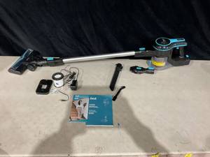 lot 320 image: INSE Lightweight Cordless Stick Vacuum Cleaner