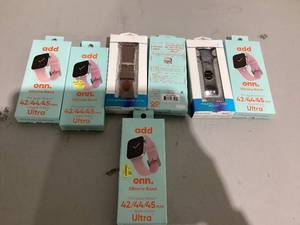 lot 428 image: LOT OF 7 Apple Watch Bands