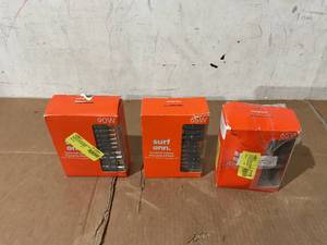 lot 261 image: LOT OF 3 Onn. 65W and 90W Laptop Charger with 10 Interchangeable Tips, 10ft Power Cord, for HP, Dell, Lenovo
