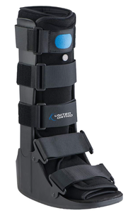 lot 145 image: United Ortho Air Cam Walker Fracture Boot, Medium