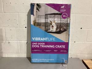 lot 475 image: Vibrant Life, Single-Door Folding Dog Crate with Divider, Medium, 30