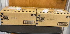 lot 7 image: LOT OF 2 Hot Wheels Cars HJV98