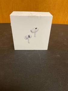 lot 17 image: Apple AirPods Pro (2nd generation)