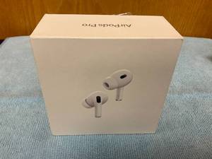lot 82 image: Apple AirPods Pro (2nd generation)