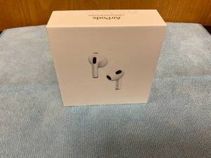 lot 83 image: Apple - AirPods (3rd generation) - White