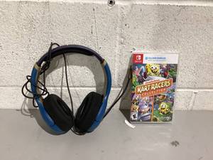 lot 510 image: PDP AIRLITE Wired Headset and Nickelodeon Kart Racers