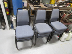 lot 4 image: (9) Chairs