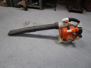 lot 6 image: Stihl Leaf Blower
