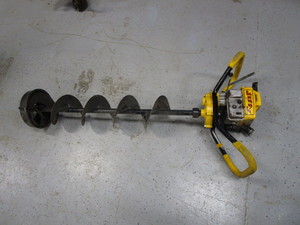 lot 7 image: Jiffy 8 Ice Auger
