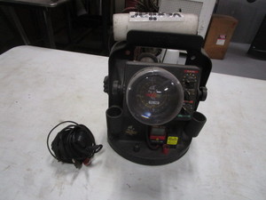 lot 67 image: Vexilar FL-18