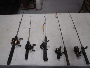 lot 71 image: Ice Fishing Rods & Reels