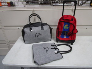 lot 89 image: Ducks Unlimited Bags