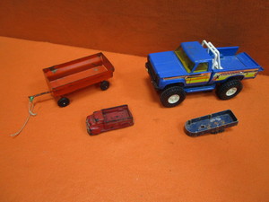 lot 136 image: Vintage Toys