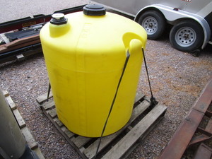 lot 14 image: 120gal Poly Tank