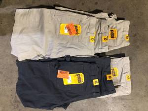 lot 33 image: Lot of Assorted Mens Work Shorts Various Models and Conditions   Customer Returns See Pictures