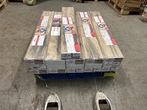 lot 19 image: 16 Boxes Mohawk Home Laurel Glen Oak 10mm Laminate Flooring with SplashDefense Technology  2mm Pad Attached 274 SqFt
