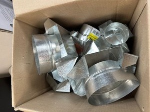 lot 120 image: 8 Master Flow Vent Caps -             X2 6               X5 4            &           X1 3