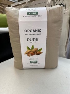lot 261 image: New King Size Pure Earth Organic 300 Thread Count 6-piece Sheet Set ( Color Almond Shell  Tan )