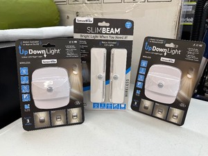 lot 253 image: 3 Packs of Wireless Lights SlimBeam Motion Detecting Night Lights with 10 Range of motion detection